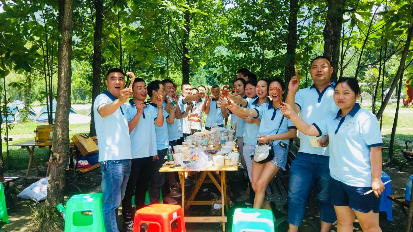 大家想不想知道麻豆免费版下载厂家-麻豆精品在线免费观看包装的老板怎么样？